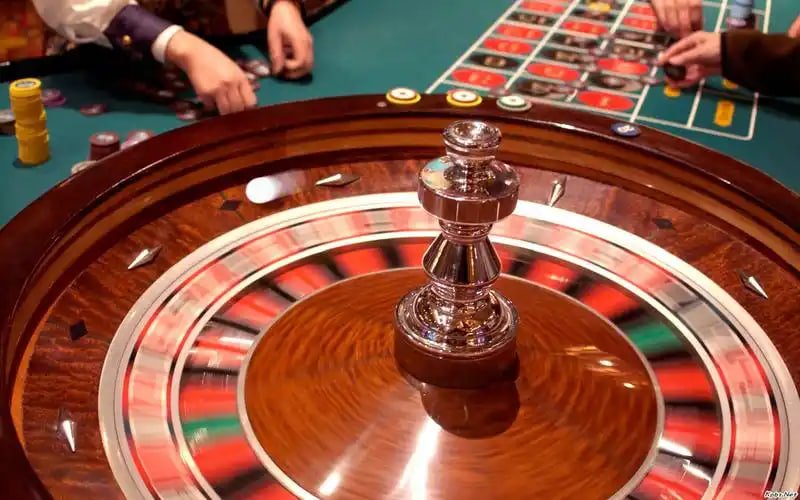Recent player wins and jackpot payouts highlighted on okbet 15
